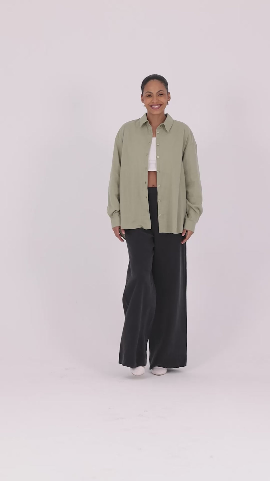 Arka Körük Detaylı Robalı Oversize Keten Gömlek – Açık Yeşil