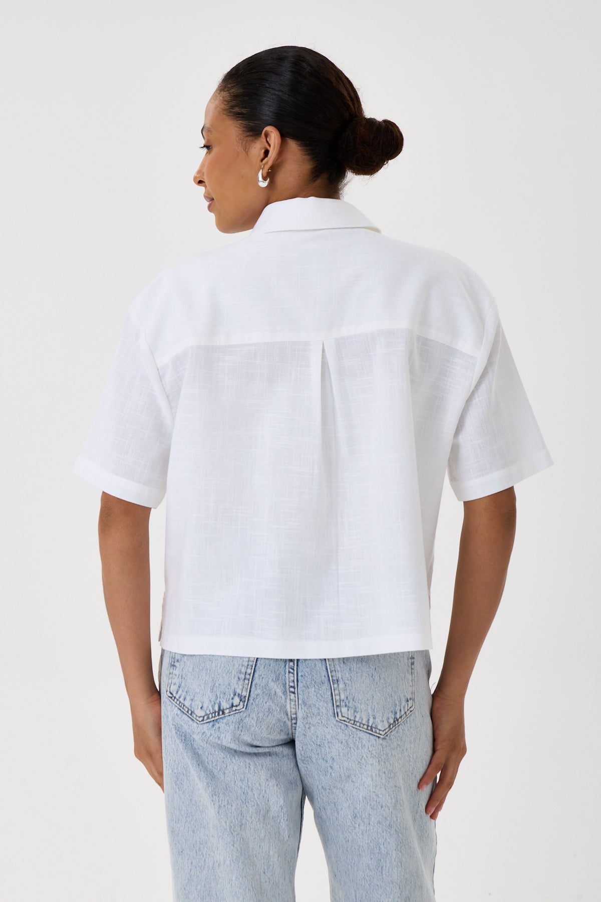 Crop Körük Detaylı Flow Keten Gömlek – Beyaz