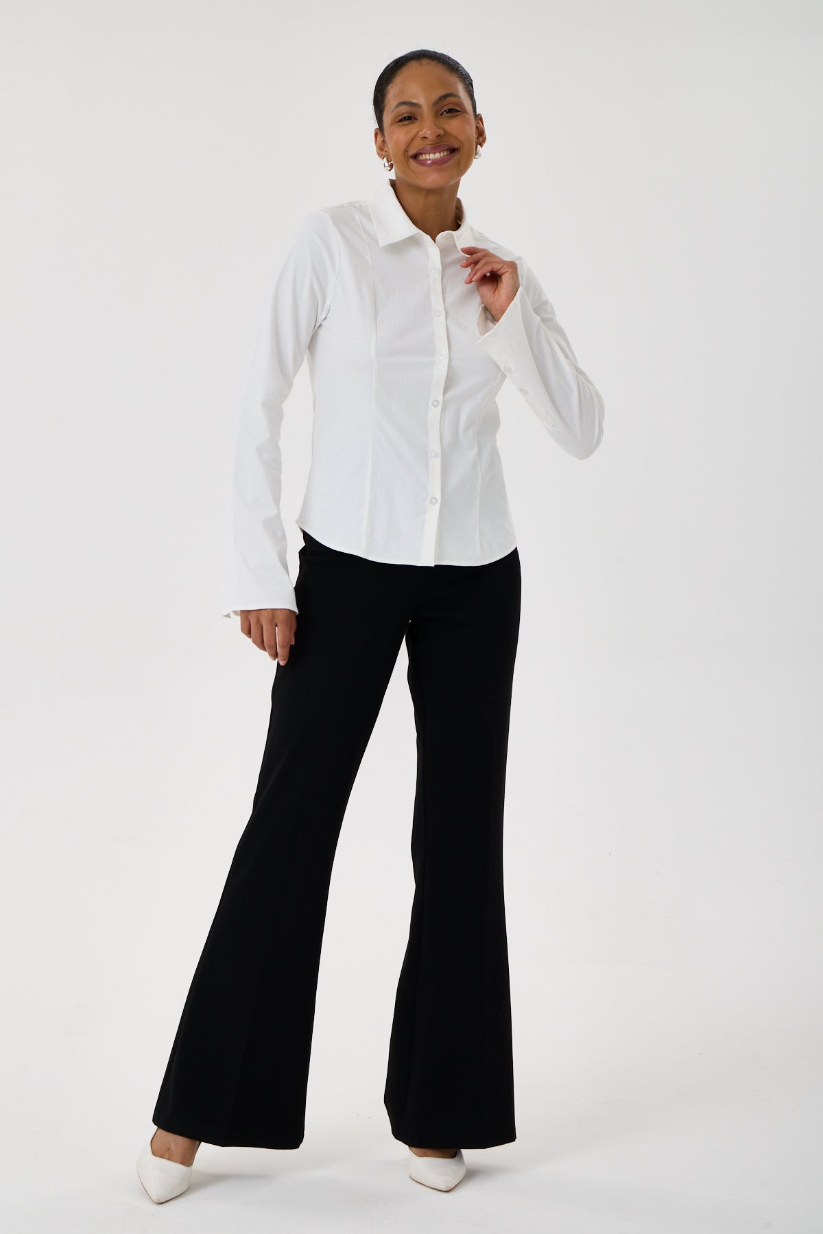 Pens Detaylı Slim Fit Gömlek – Beyaz
