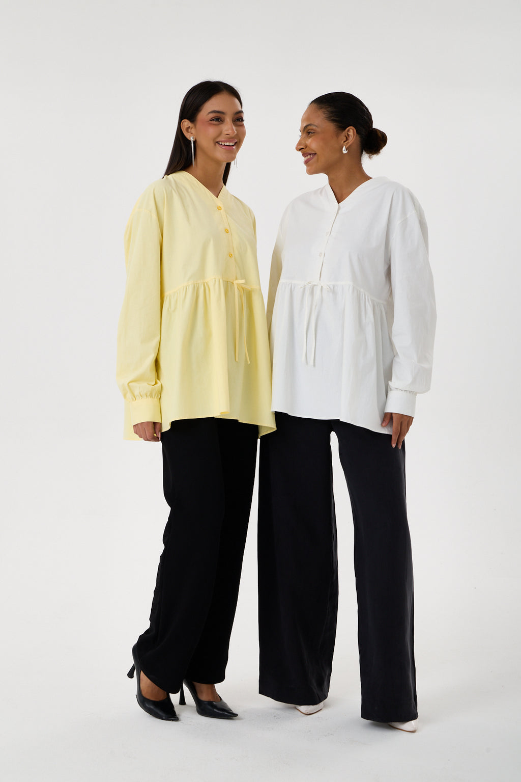 Beli Büzgü Detaylı Oversize Gömlek – Beyaz