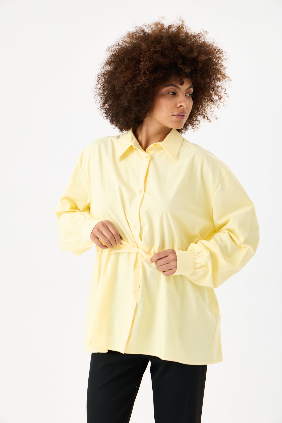 Beli Ayarlanabilir Büzgü Kemerli Kimono Gömlek – Sarı