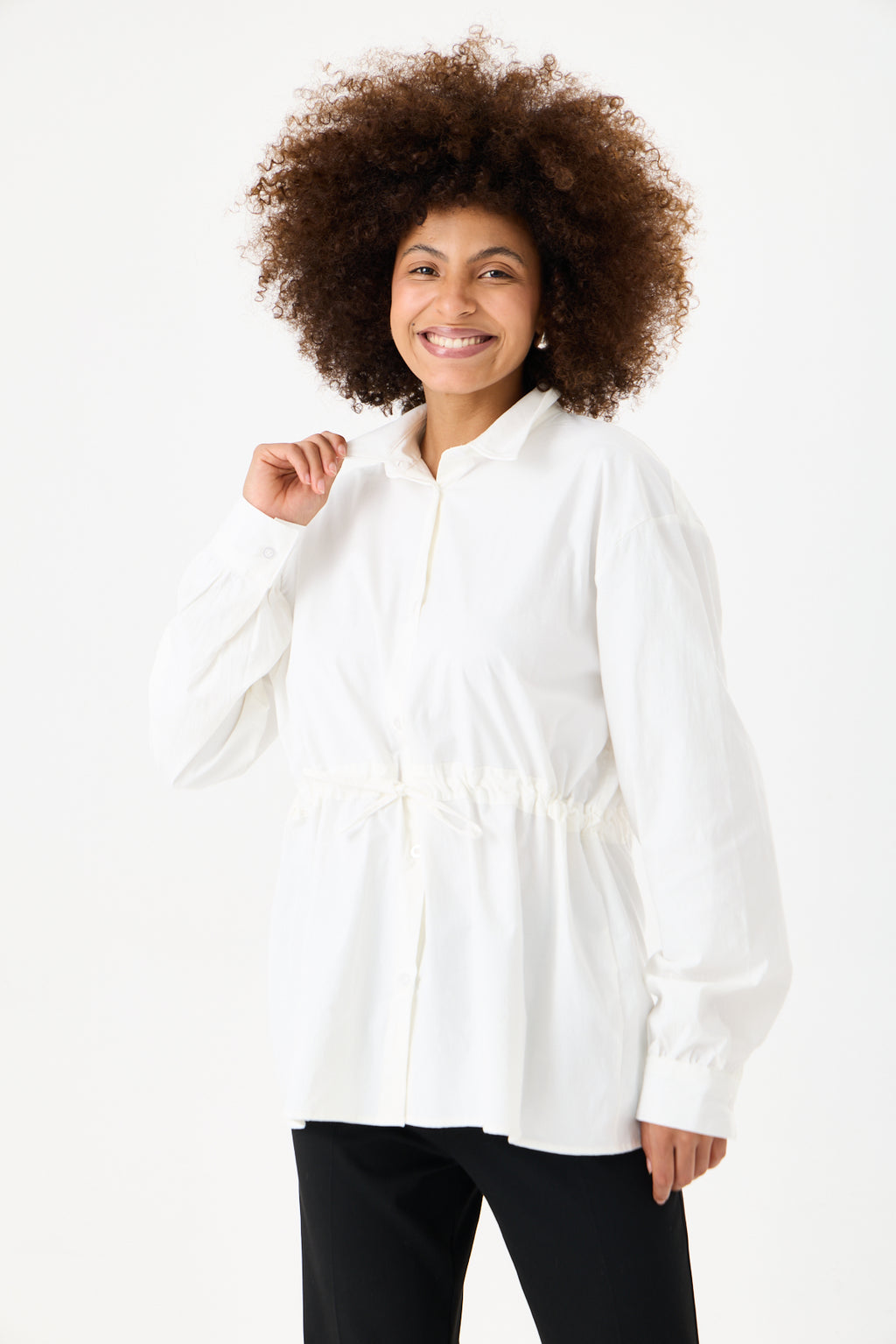 Beli Ayarlanabilir Büzgü Kemerli Kimono Gömlek – Beyaz